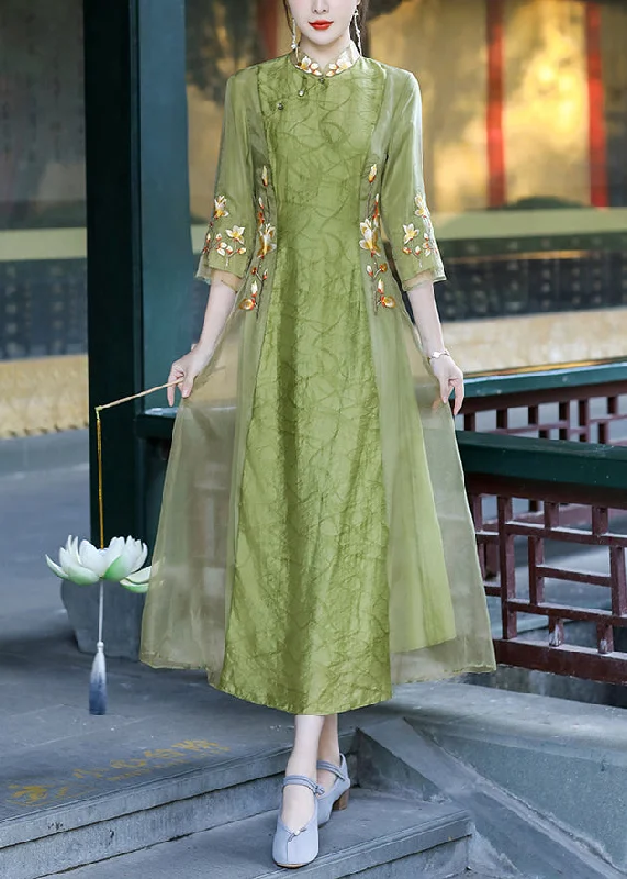 Elegant Green Stand Collar Embroideried Button Tulle Silk Dress Long Sleeve Soft Tulle Gown