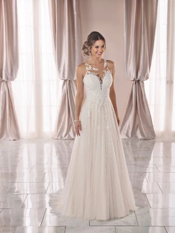 6888 Full Skirt Wedding