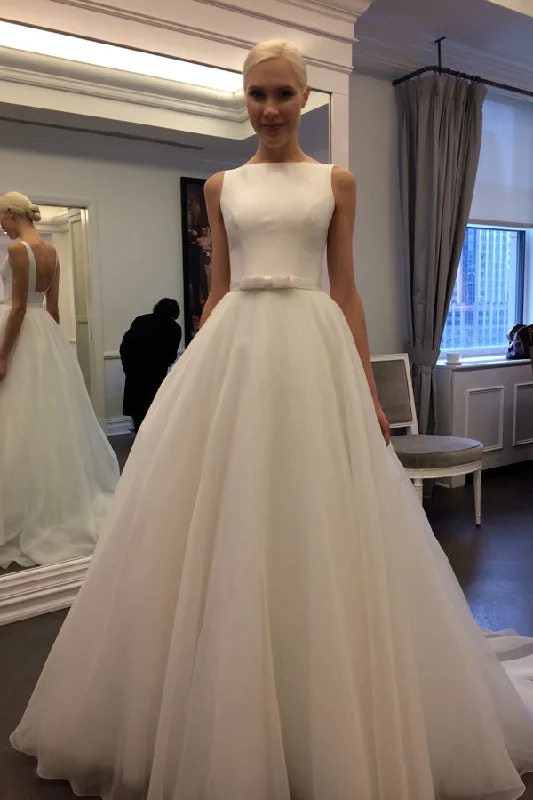 A Line Court Train Sleeveless Backless Layers Tulle Wedding Dresses Long Sleeve Gown