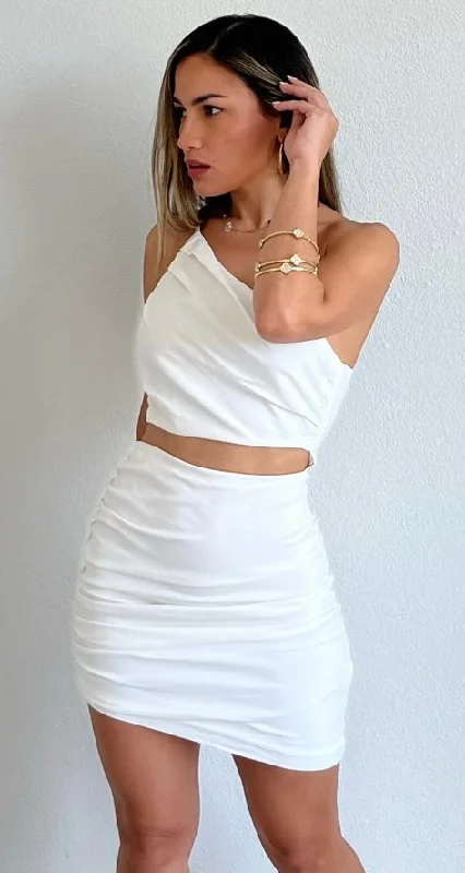 Impeccable Essence White One-Shoulder Dress Designer unclassified dresses