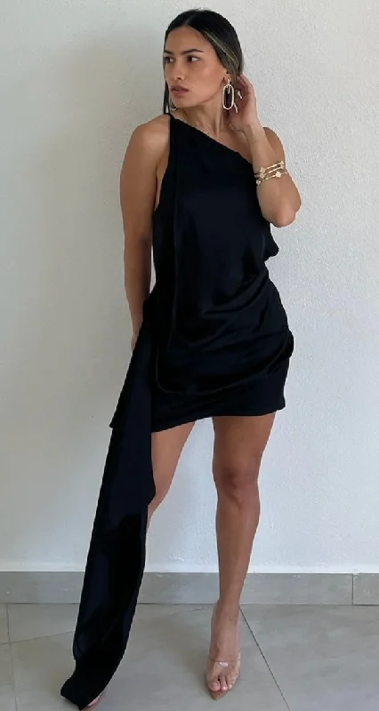 Love Me Tonight Black One-Shoulder Dress Silk unclassified dresses