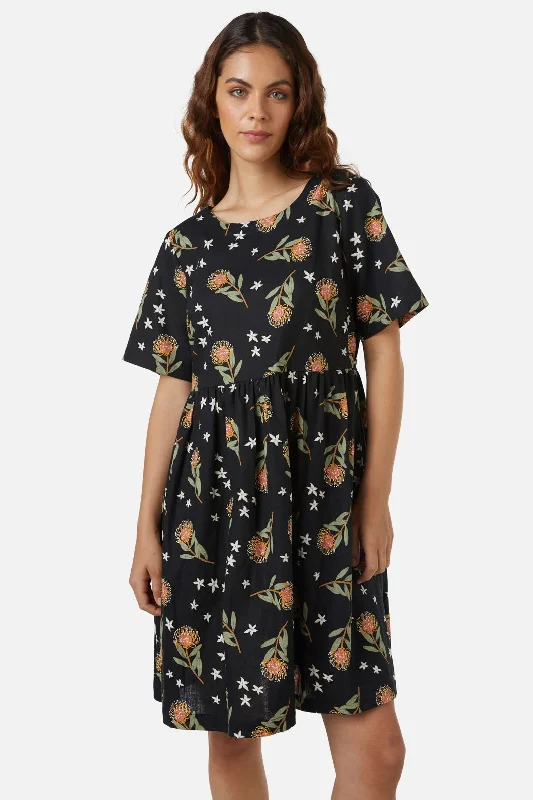 Protea Smock Dress Off-shoulder unclassified dresses