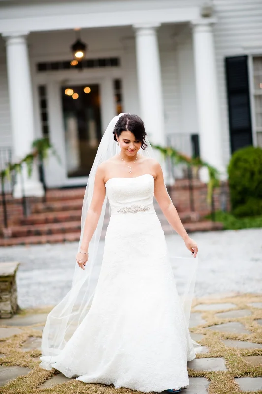 Allure Bridals Strapless Lace Sweetheart A-Line Elegant Lace Dress