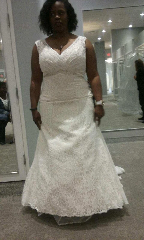 David's Bridal Satin and Lace Lace Dress Vibe